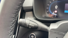 Volvo XC40 2.0 B3P Plus Dark 5dr Auto Petrol Estate